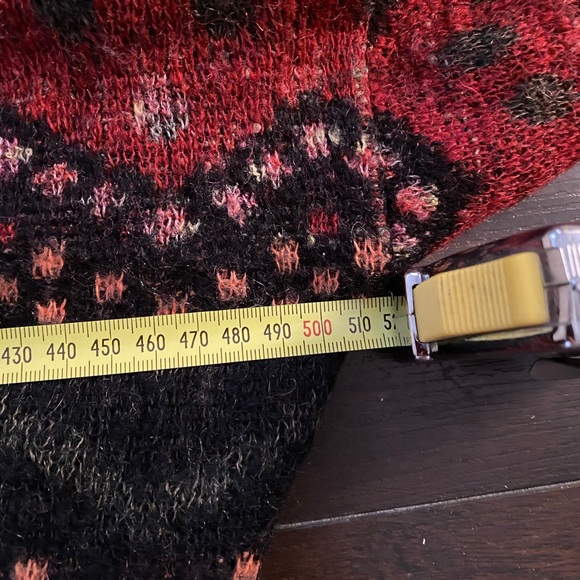 Vintage Patterned Sweater - Picture 5 of 7